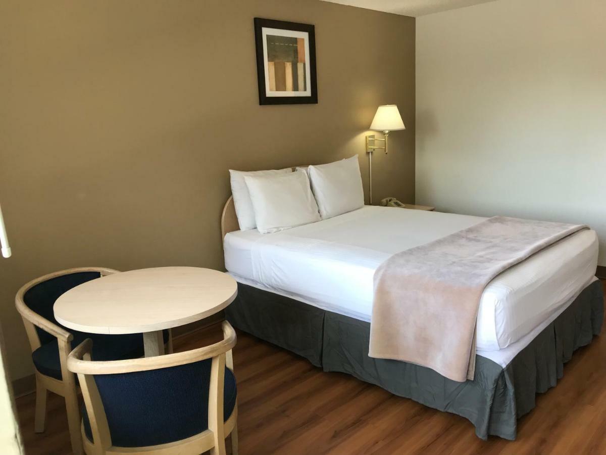 Sea-Tac Airport Value Inn Де Мойн Екстериор снимка